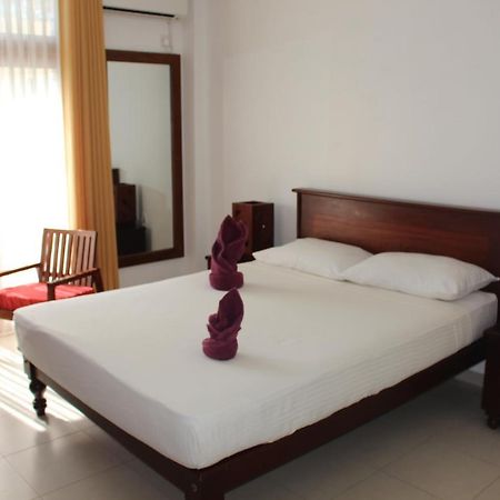 Villa Kapuru Negombo Extérieur photo