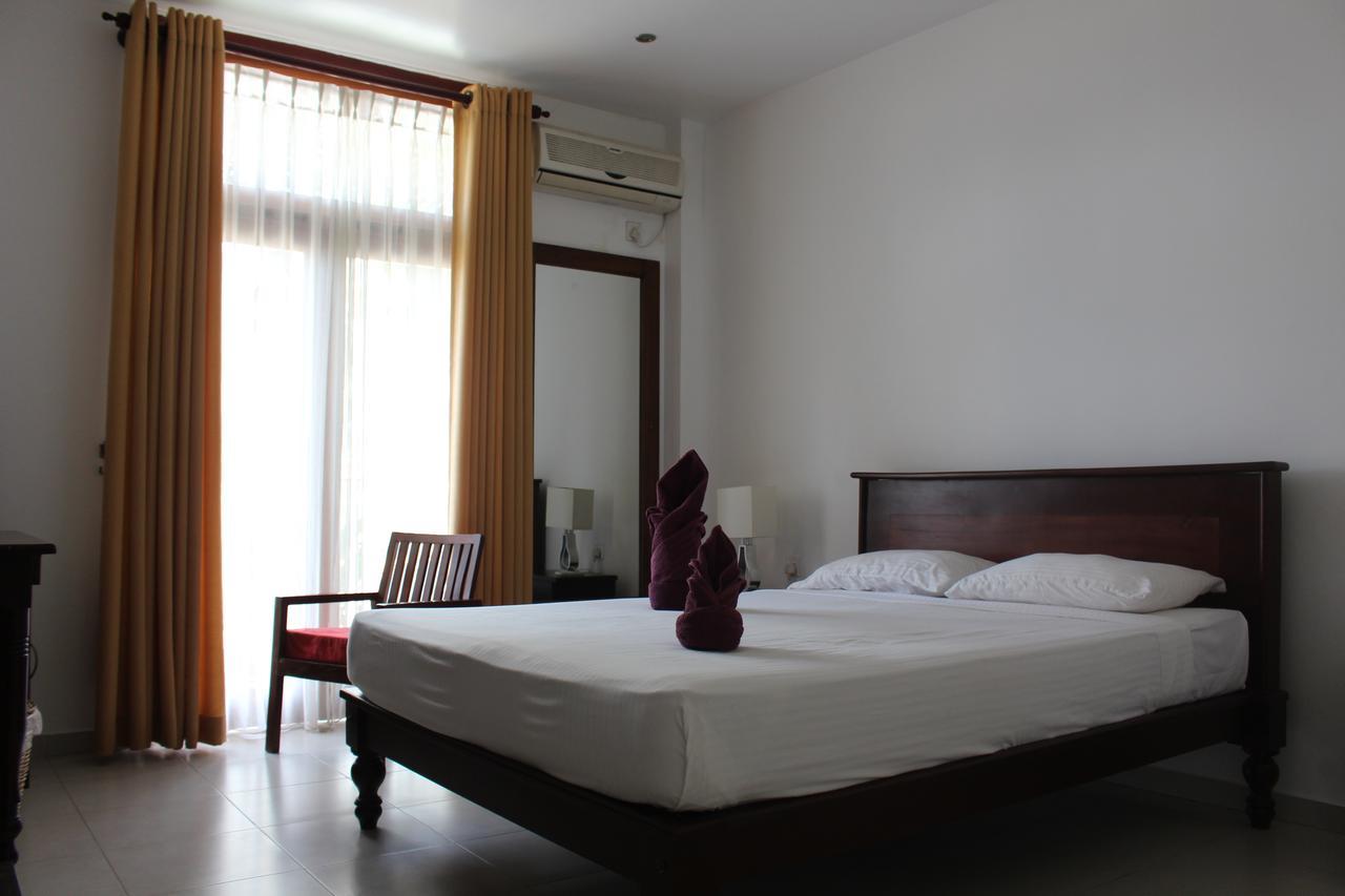 Villa Kapuru Negombo Extérieur photo