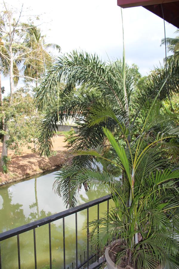 Villa Kapuru Negombo Extérieur photo