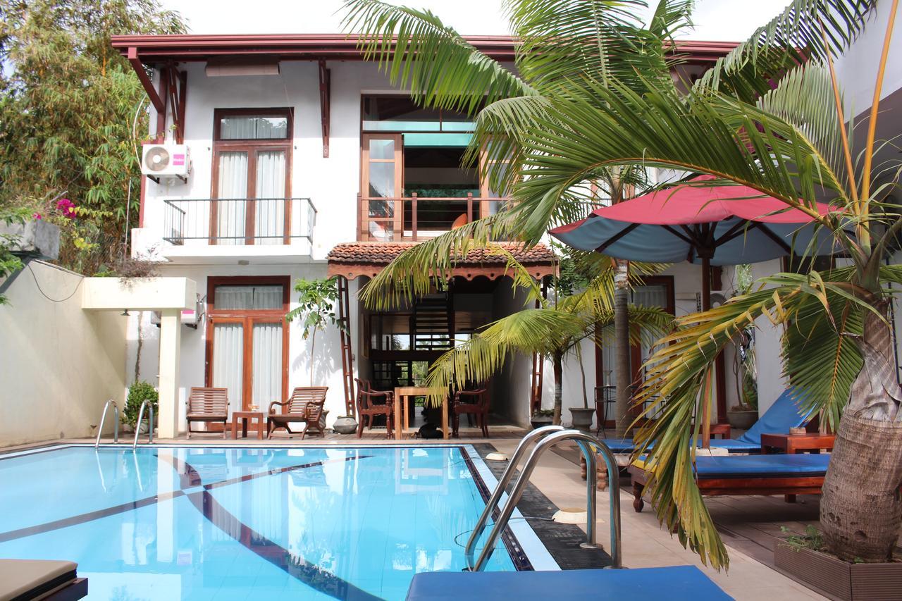 Villa Kapuru Negombo Extérieur photo